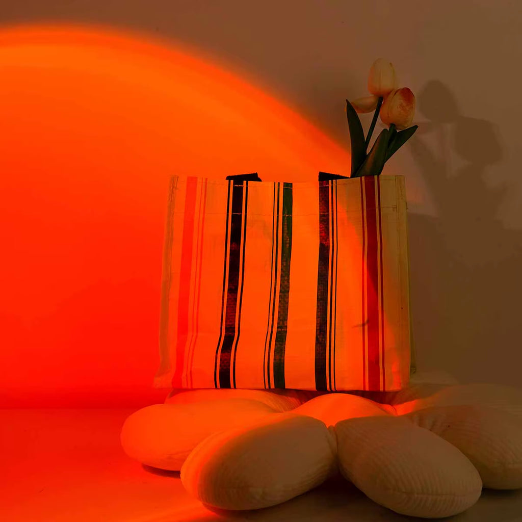 1PC Sunset Light Projection Light with Remote Control 16-Color Night Light RGB Color Changing LED Light Bedroom Photography Prop